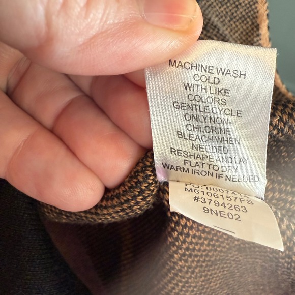 Fever Women's Size Small Medium S/M Sweater Poncho Cowl Neck Tan Black Oversized - Picture 6 of 8